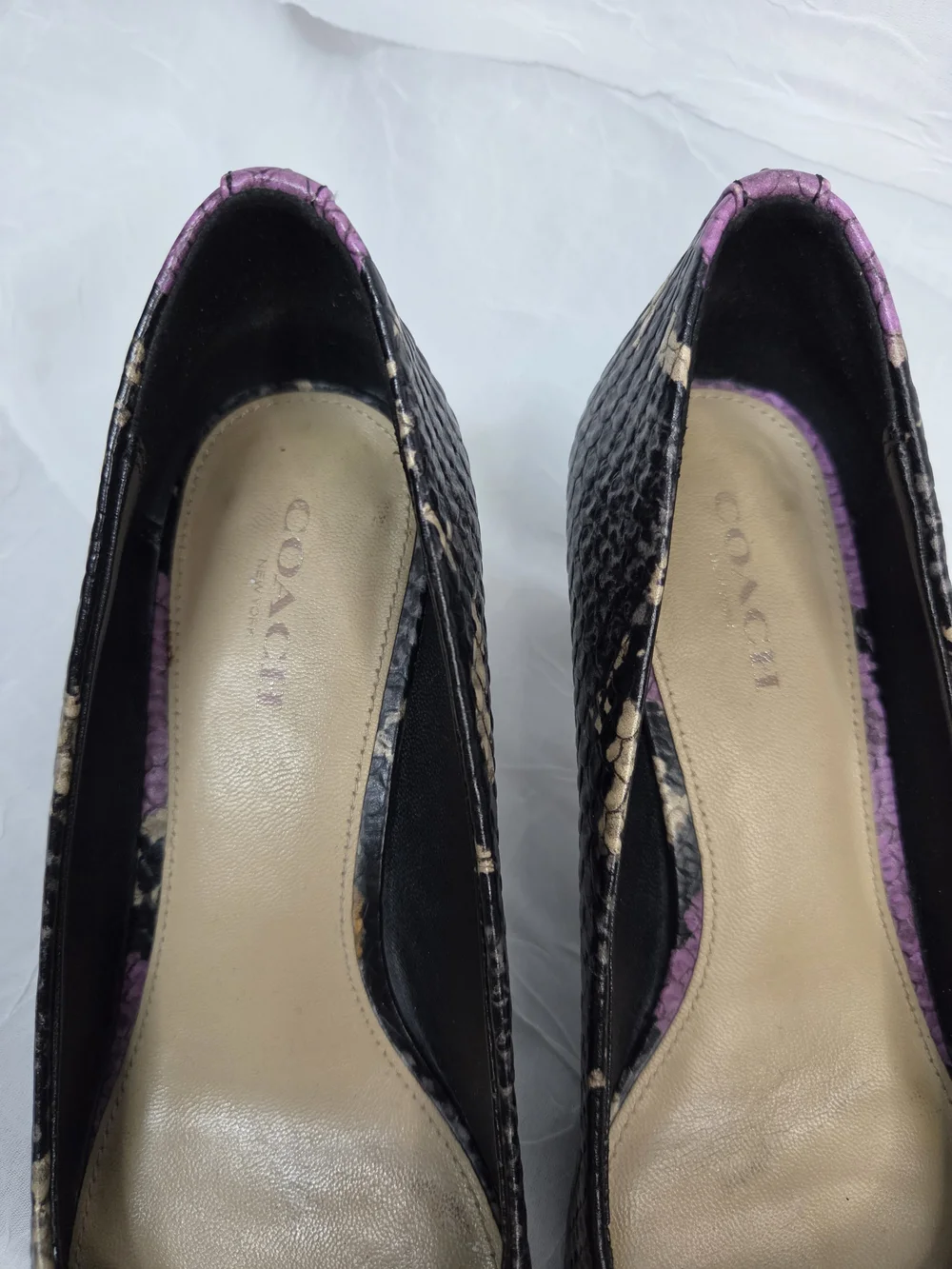 Coach Lacey Python Embossed Leather Purple + Black Snakeskin Pointed Toe Size 7B